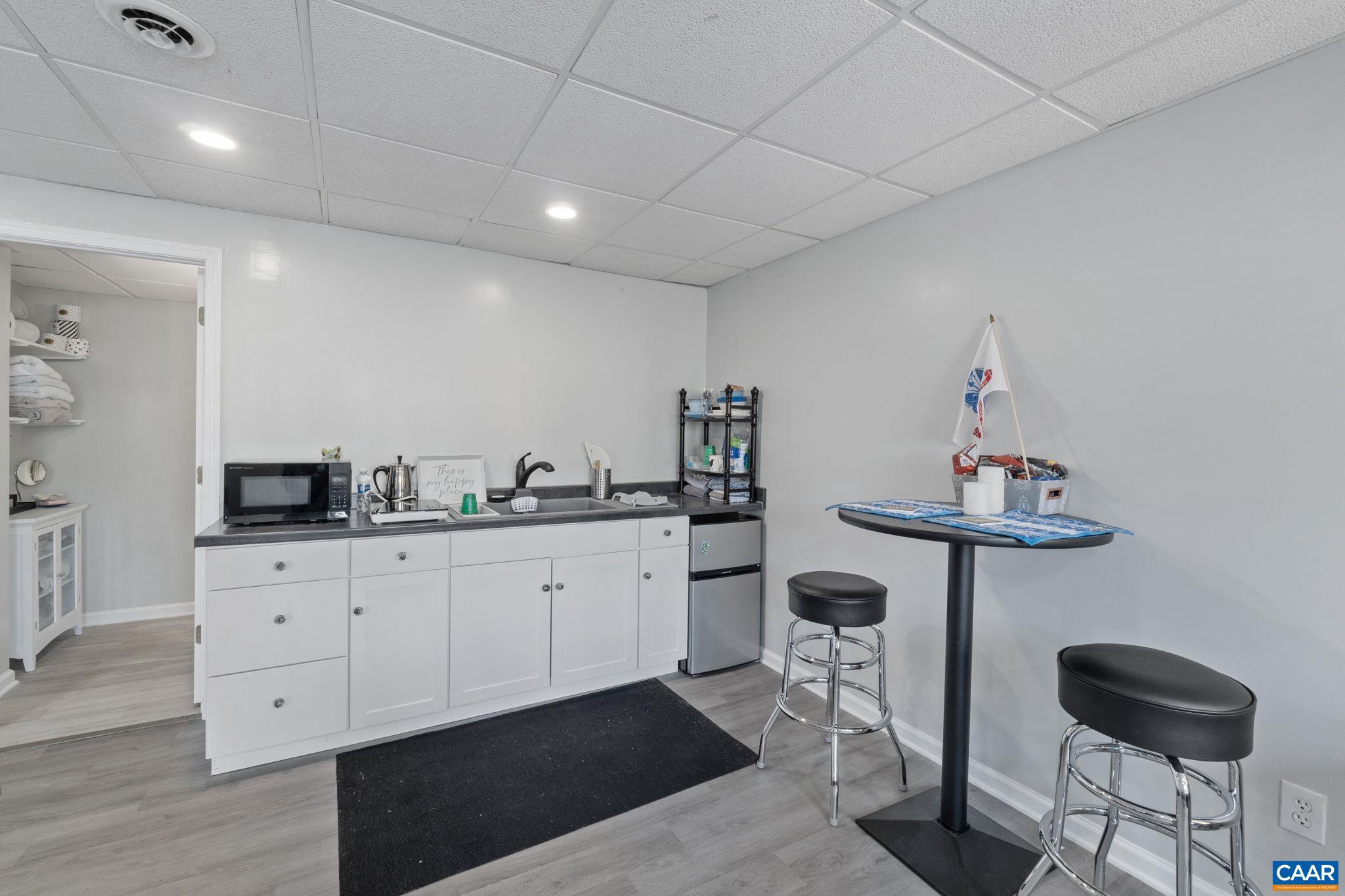 LAKE MONTICELLO - Residential