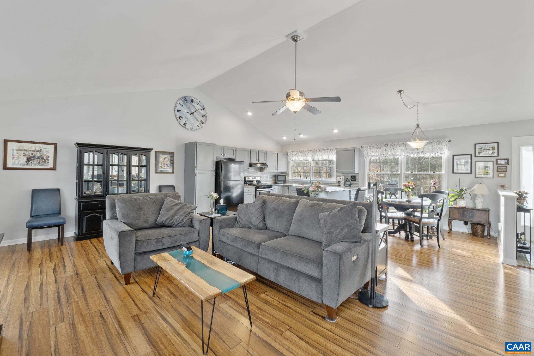 LAKE MONTICELLO - Residential