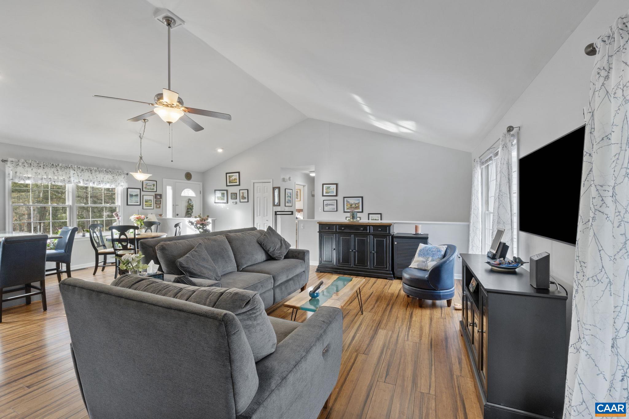 LAKE MONTICELLO - Residential