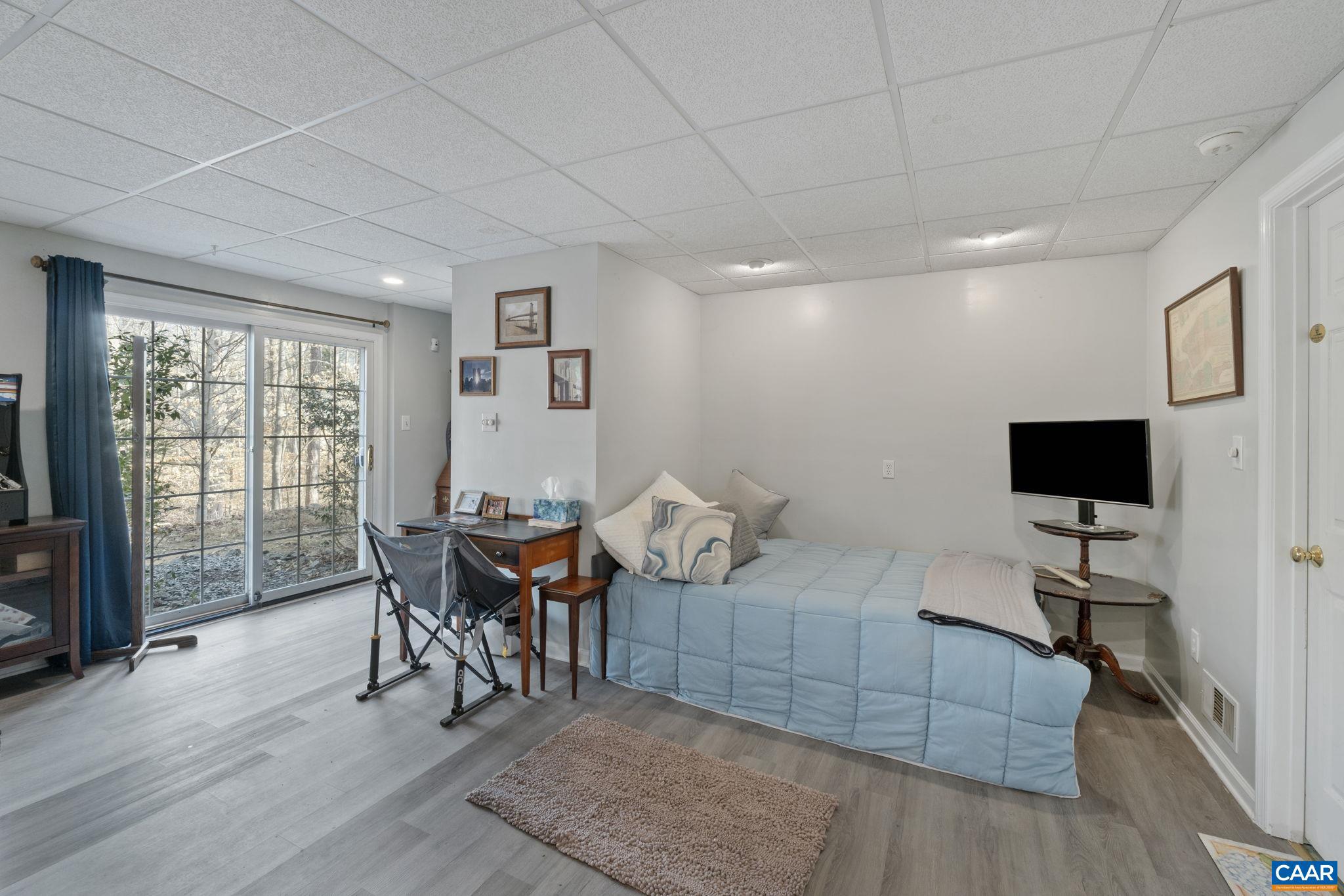 LAKE MONTICELLO - Residential