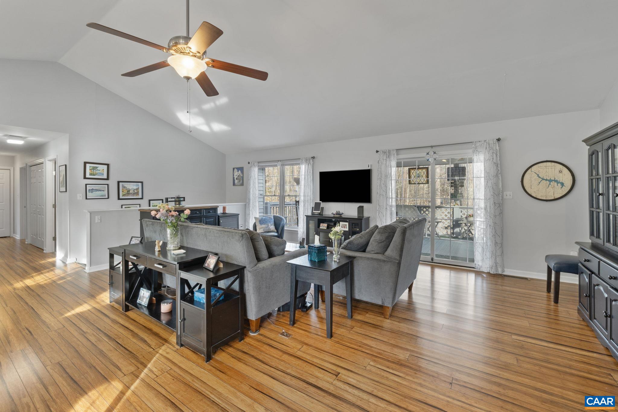 LAKE MONTICELLO - Residential