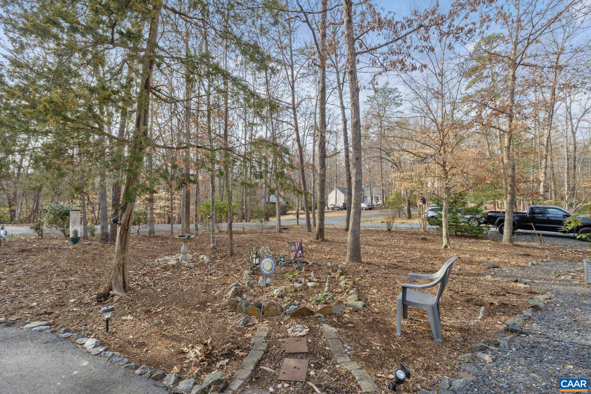 LAKE MONTICELLO - Residential