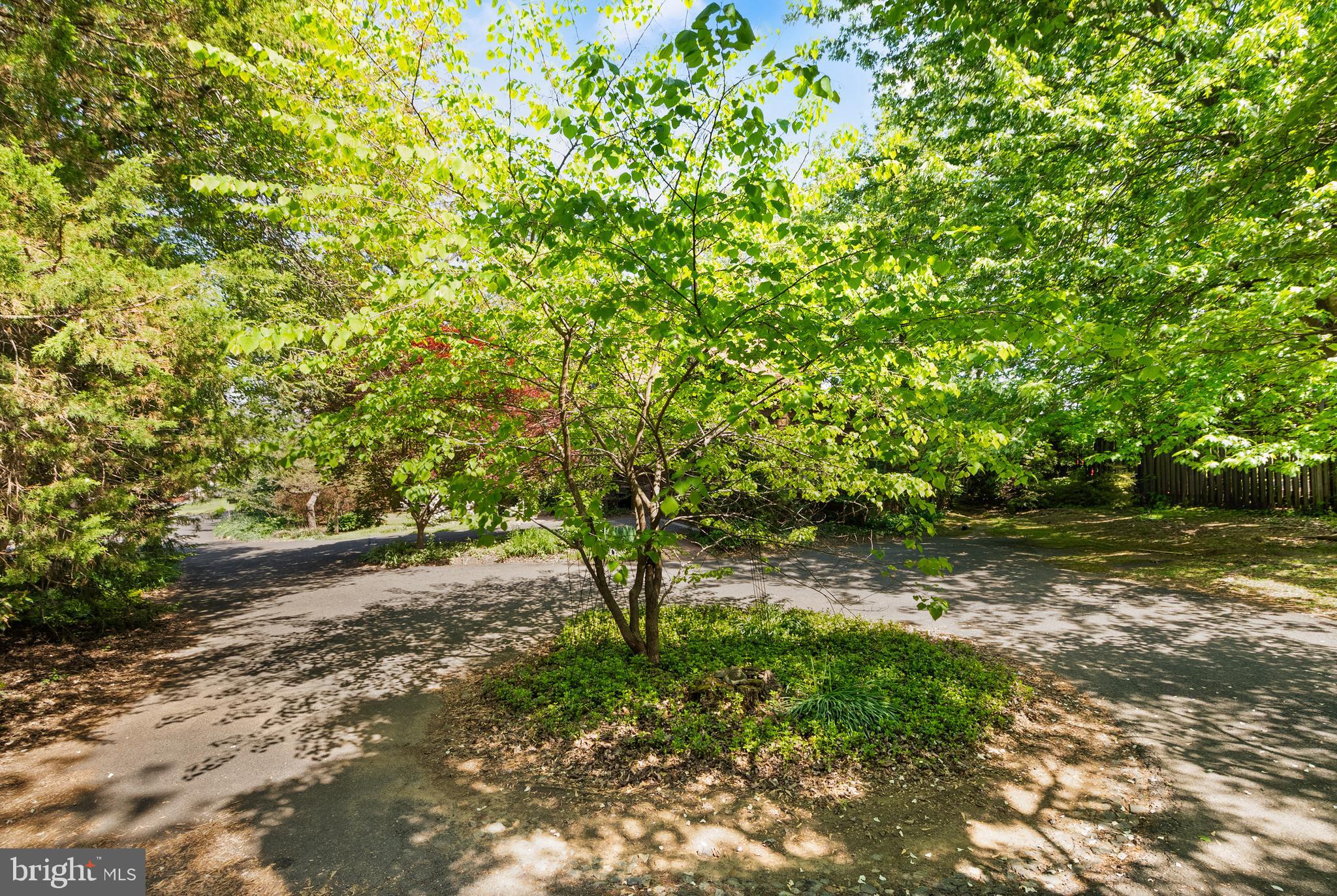 1528 PATHFINDER LANE