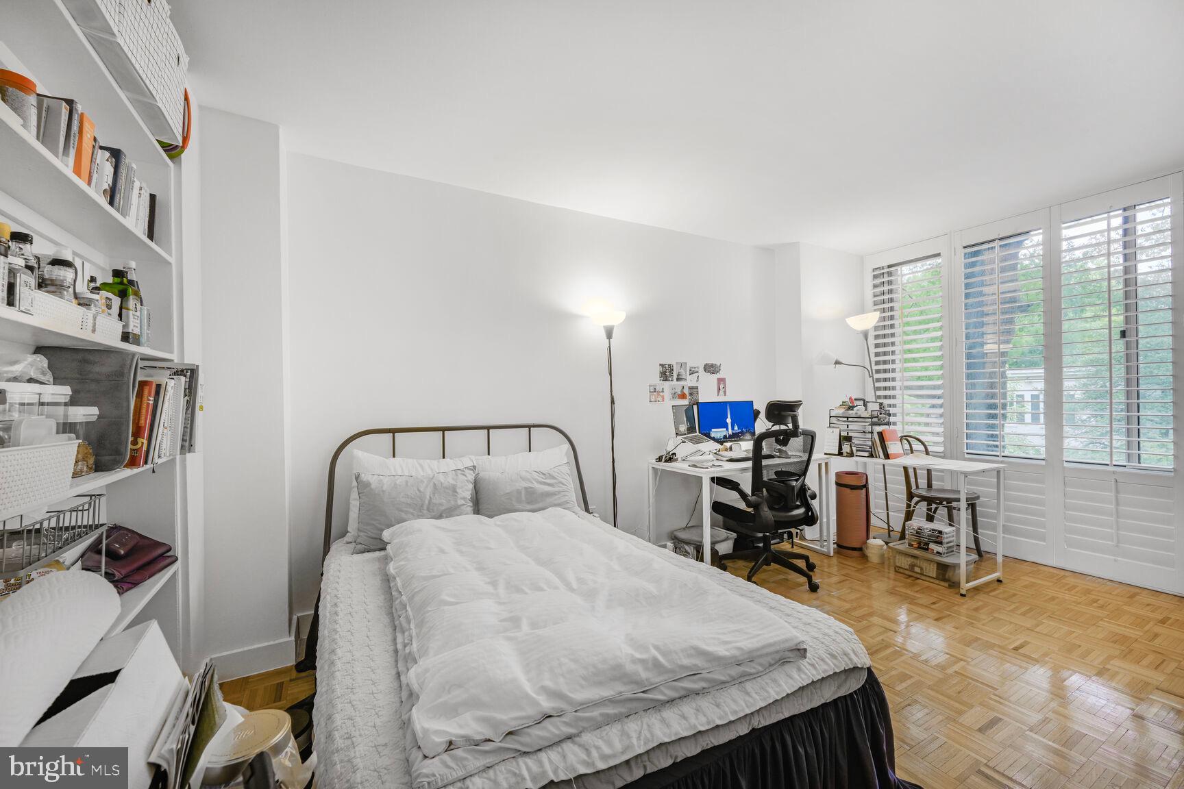 950 25TH STREET NW 301N