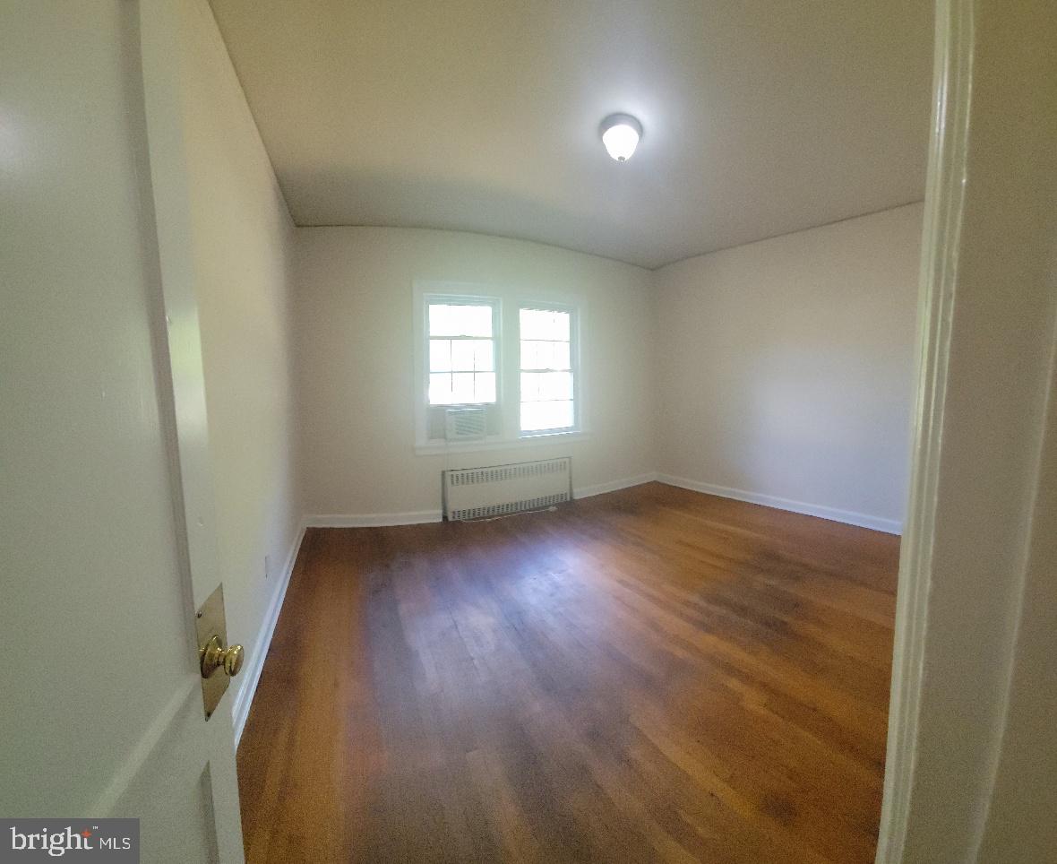 DOWNTOWN FREDERICKSBURG - Residential Lease