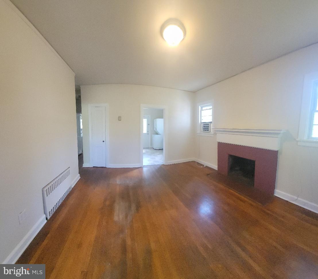 DOWNTOWN FREDERICKSBURG - Residential Lease