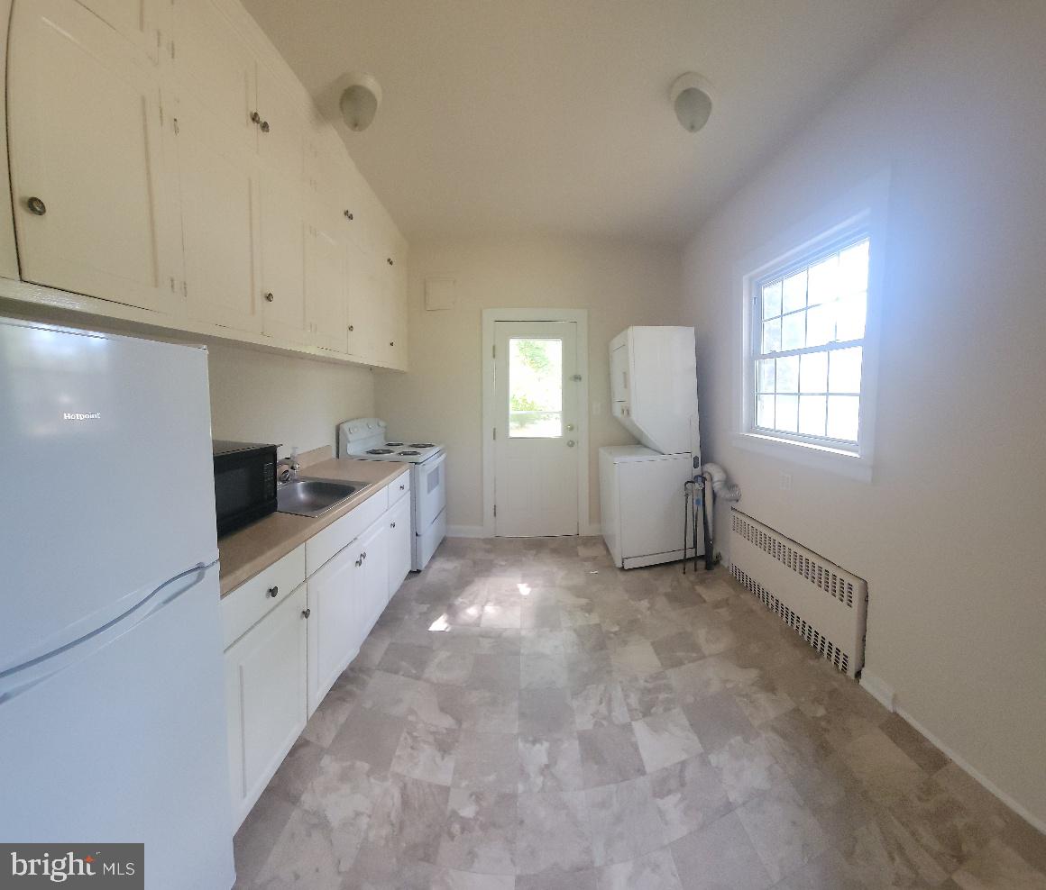 DOWNTOWN FREDERICKSBURG - Residential Lease