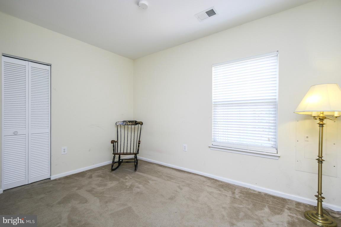 STONEHAVEN MEWS IN CROFTON VILLAGE - Residential Lease