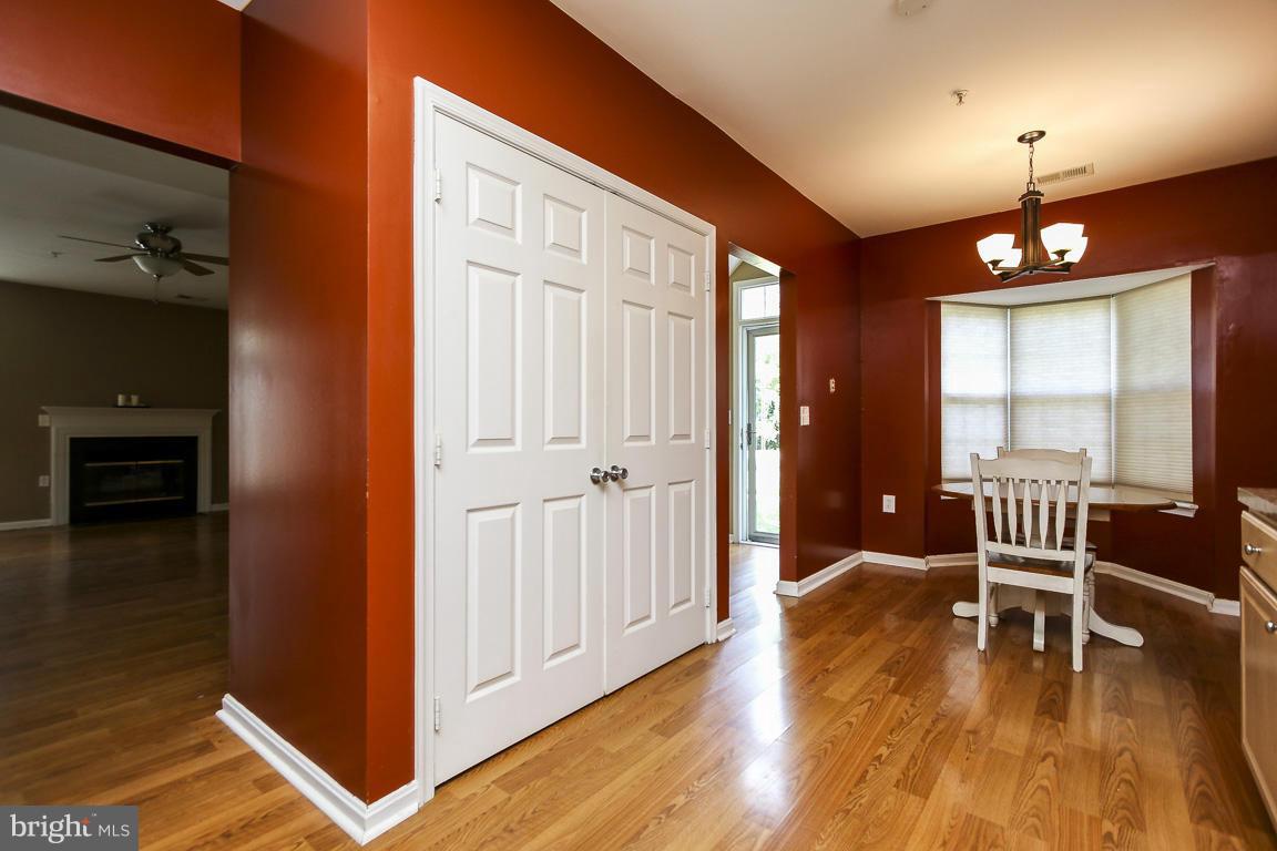 STONEHAVEN MEWS IN CROFTON VILLAGE - Residential Lease