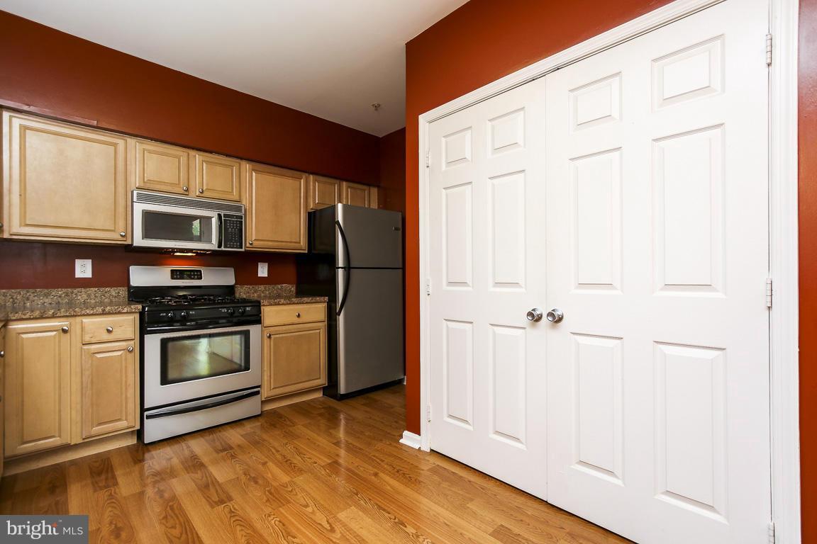 STONEHAVEN MEWS IN CROFTON VILLAGE - Residential Lease