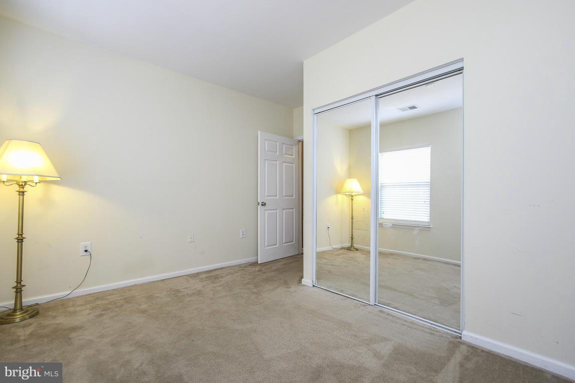 STONEHAVEN MEWS IN CROFTON VILLAGE - Residential Lease