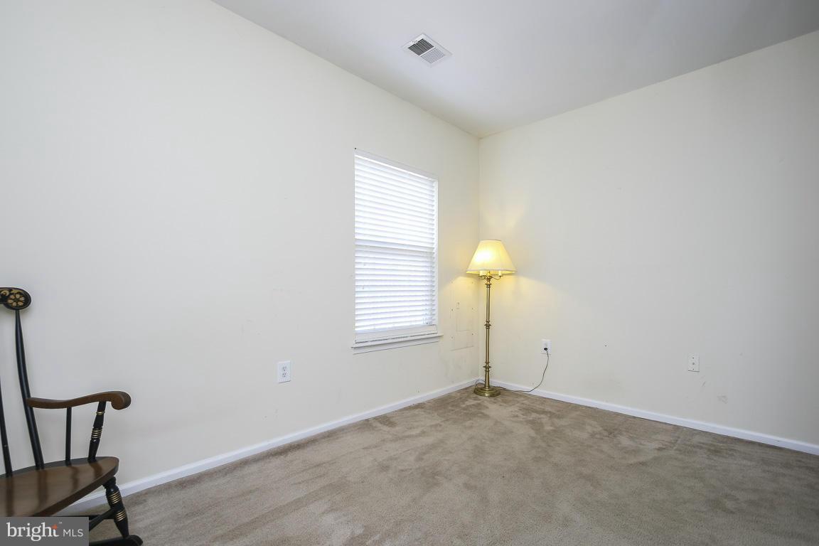 STONEHAVEN MEWS IN CROFTON VILLAGE - Residential Lease