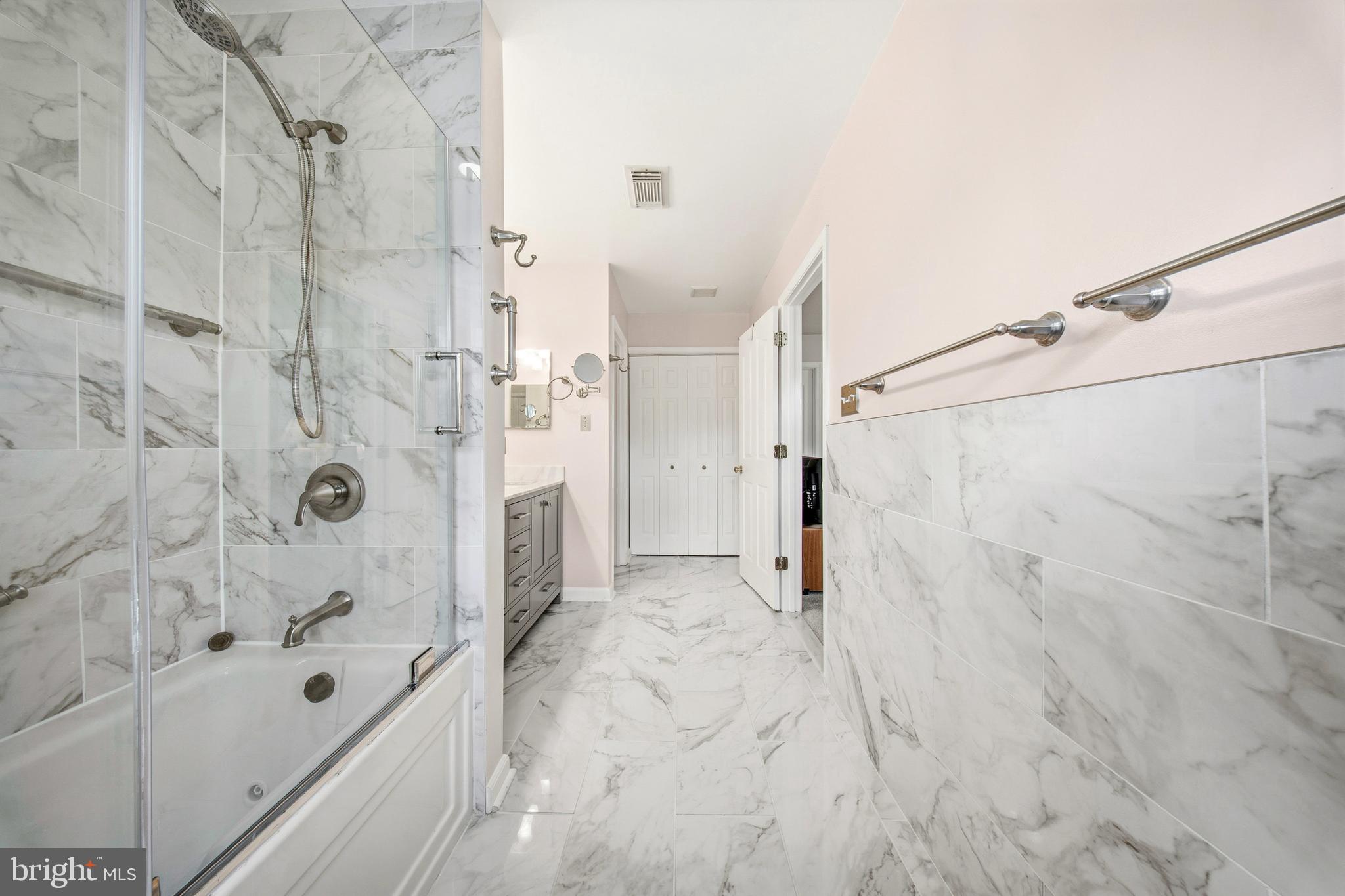 BARNSLEY MANOR ESTATES - Residential
