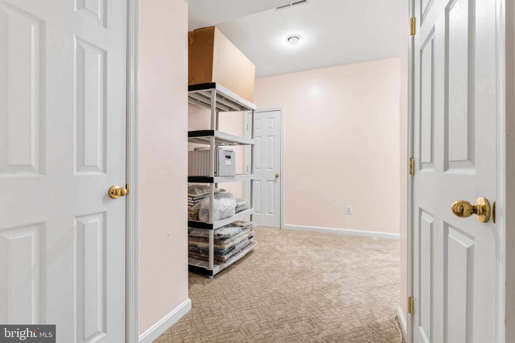 BARNSLEY MANOR ESTATES - Residential