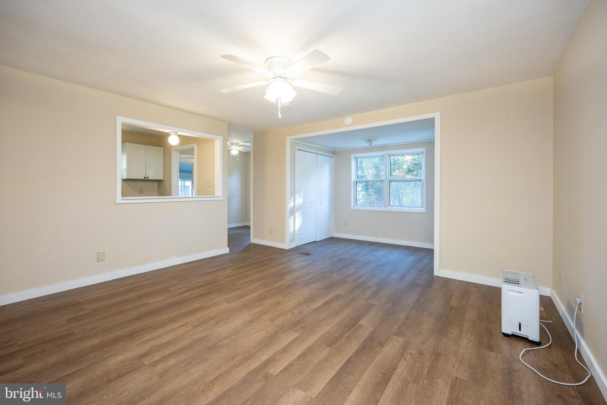 WHITE CHURCH - Residential