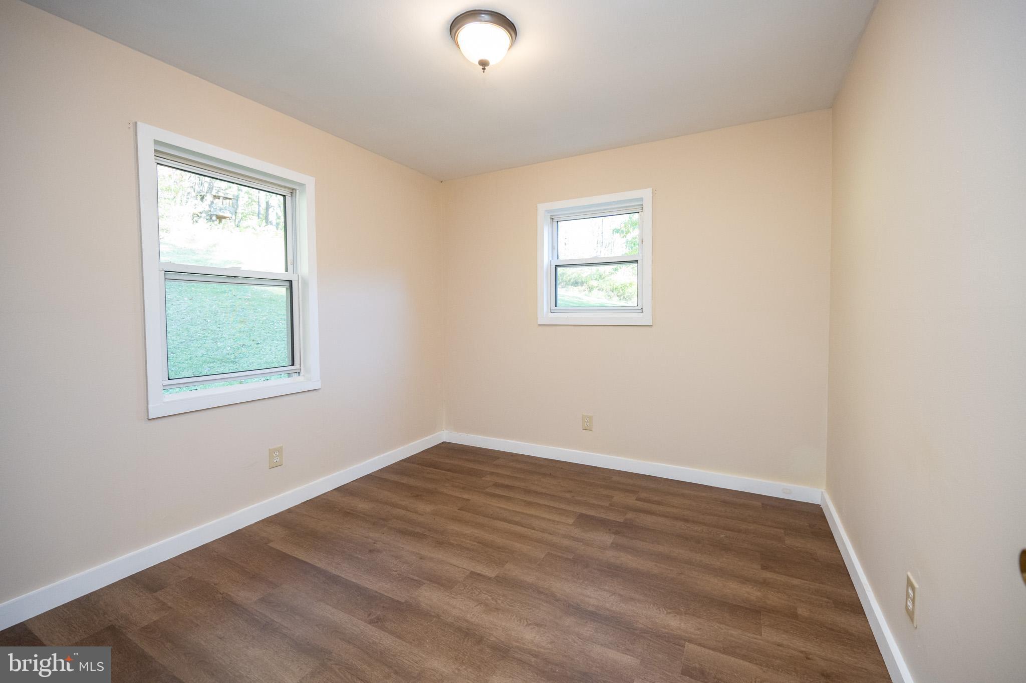 WHITE CHURCH - Residential