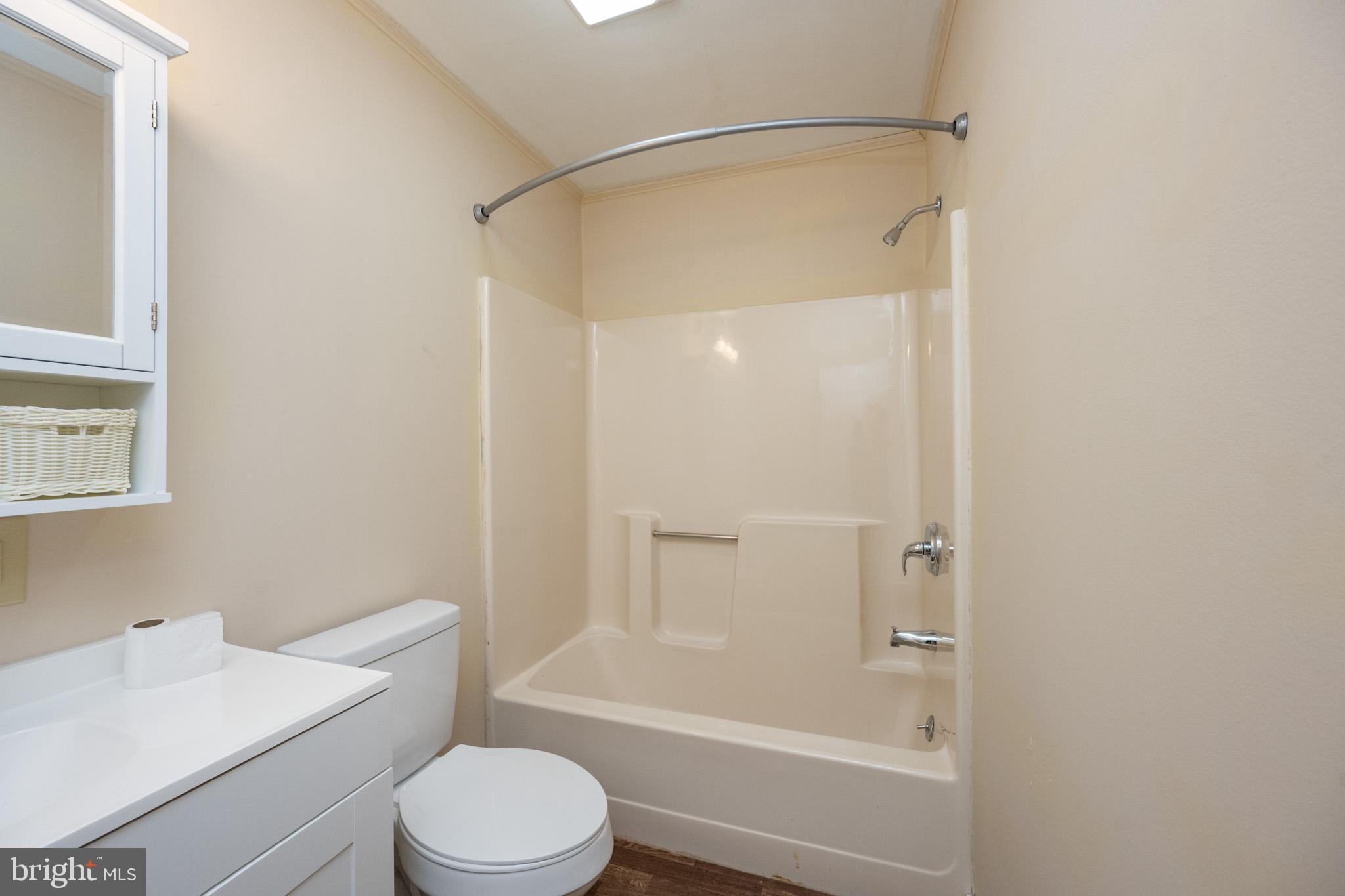 WHITE CHURCH - Residential