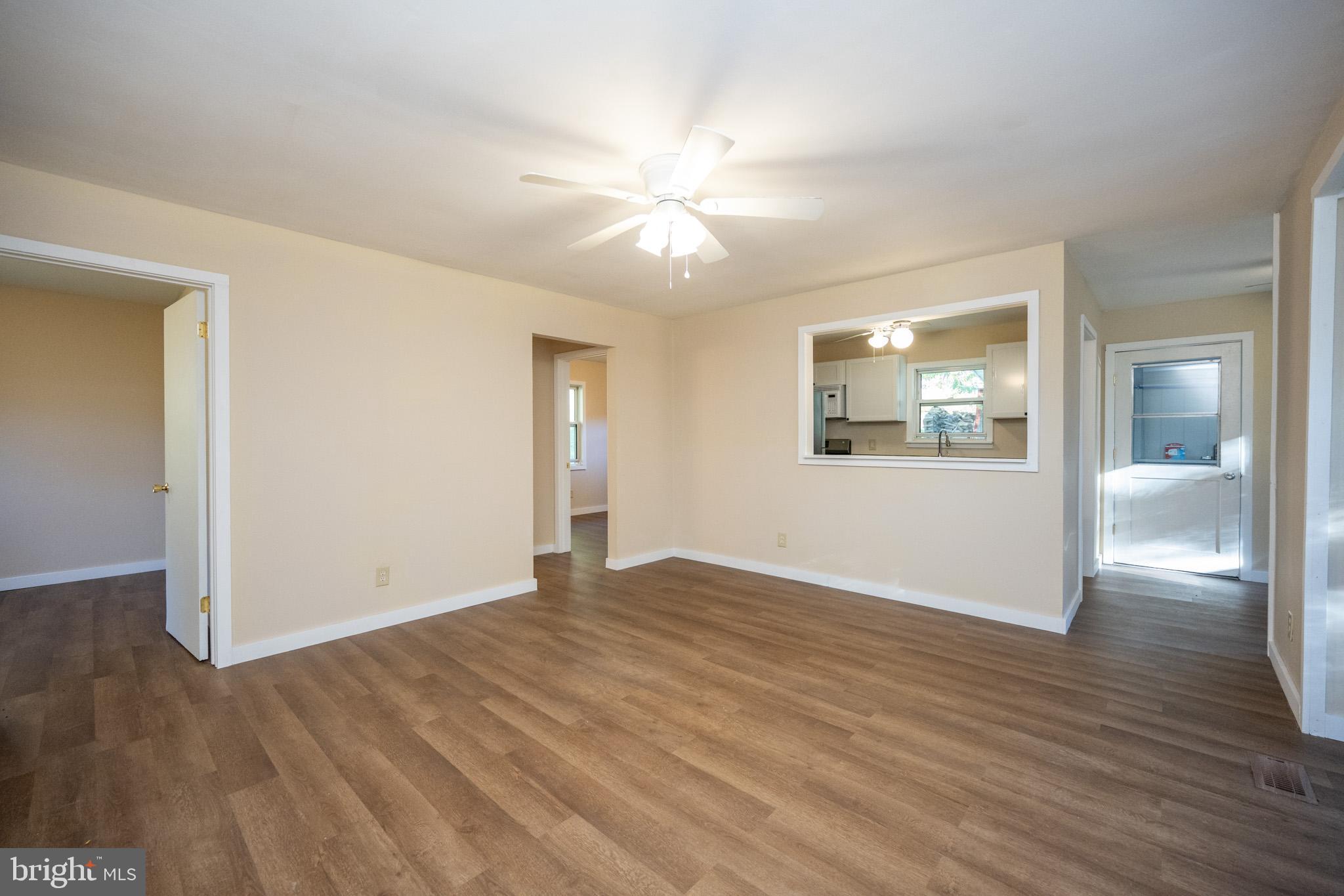 WHITE CHURCH - Residential