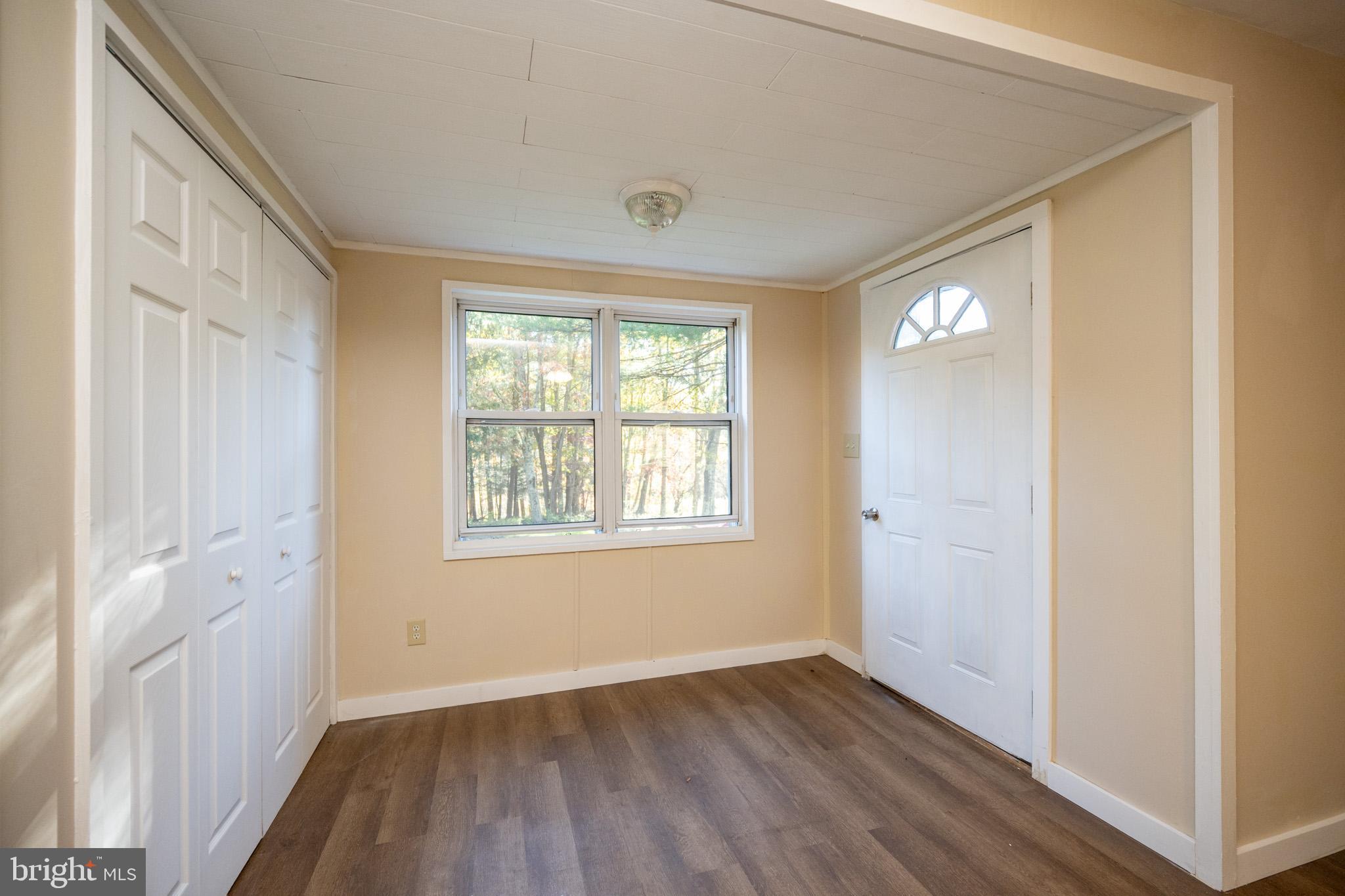 WHITE CHURCH - Residential