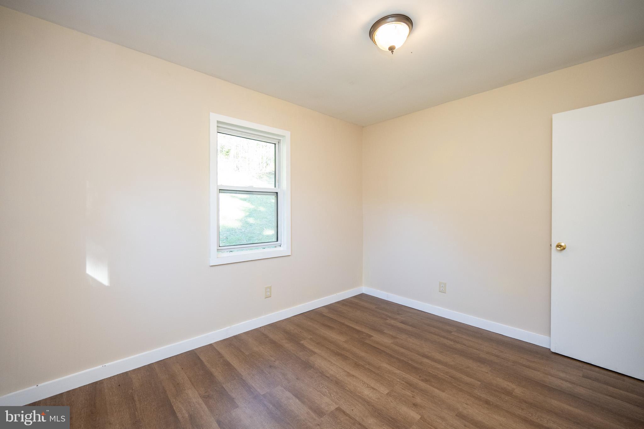 WHITE CHURCH - Residential