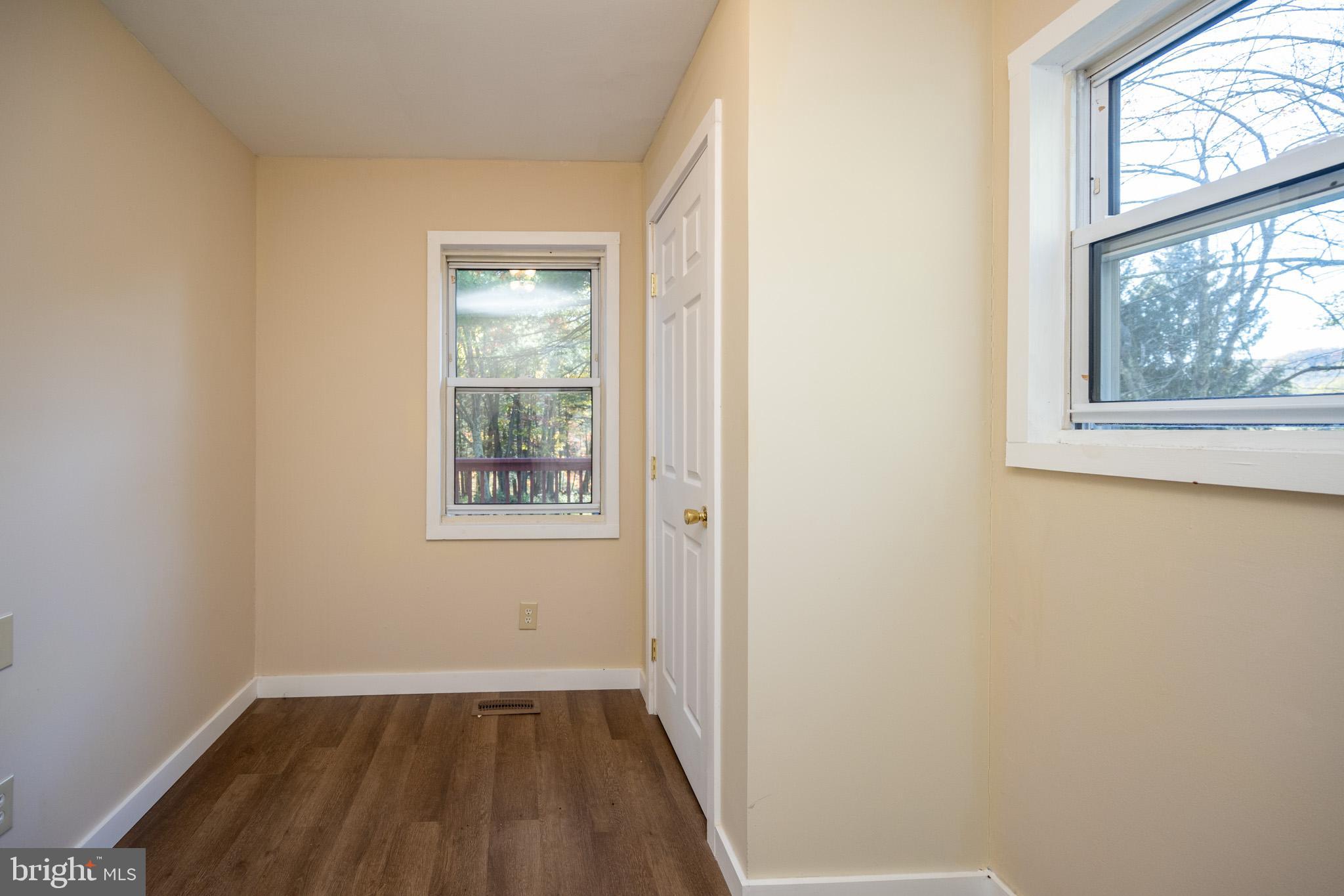 WHITE CHURCH - Residential