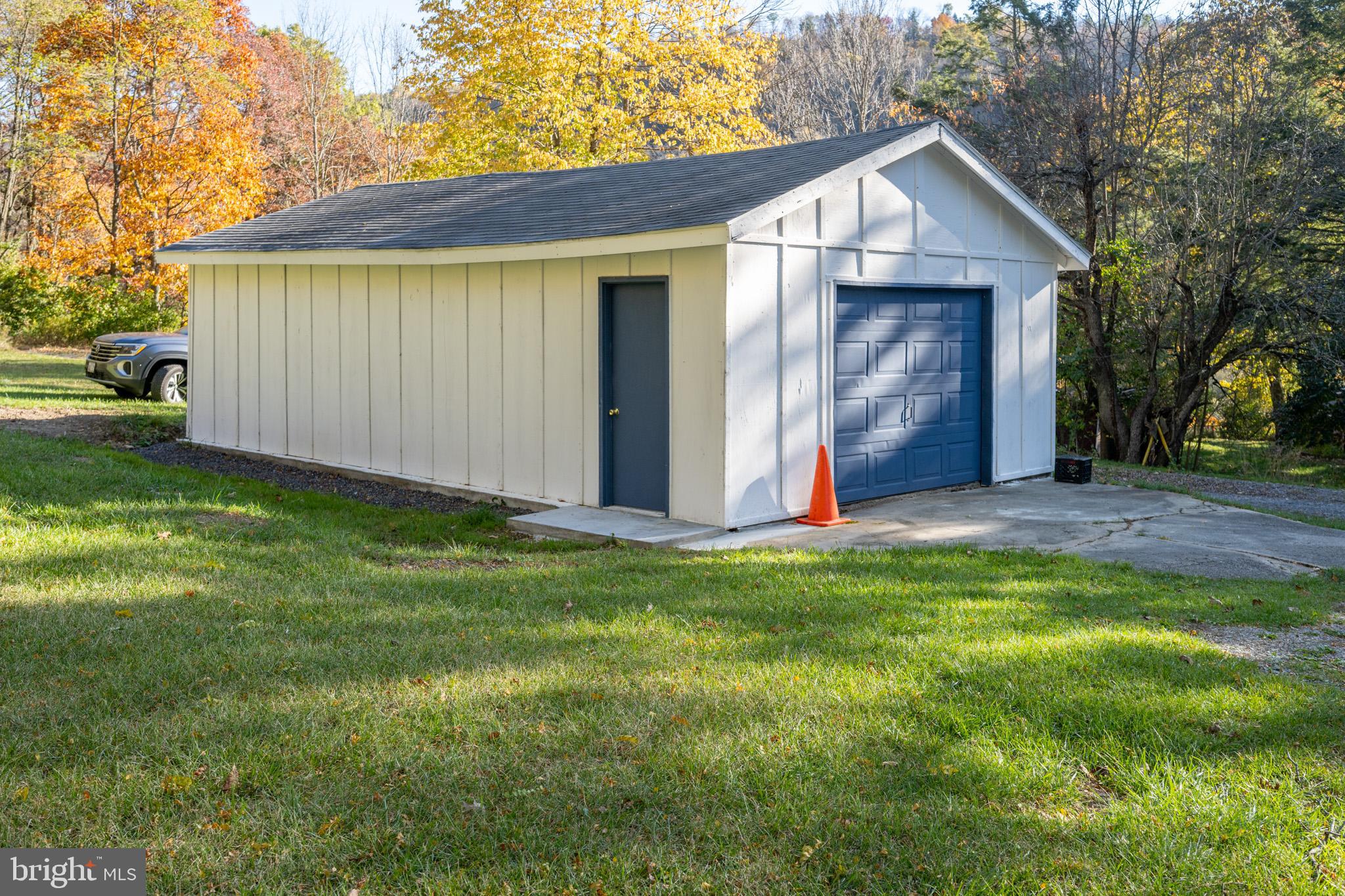 WHITE CHURCH - Residential