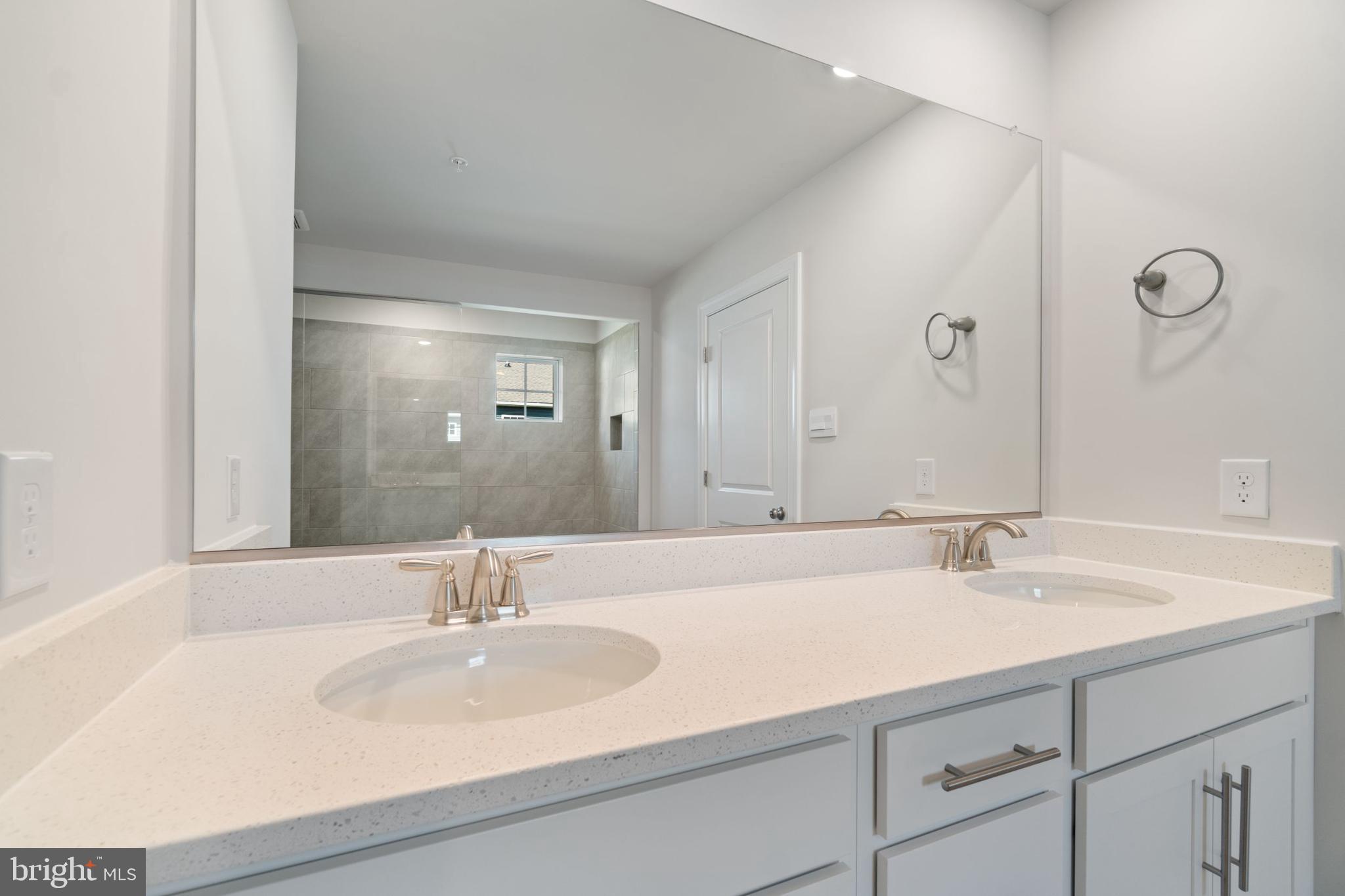 GREENWOOD VILLAGE - Residential