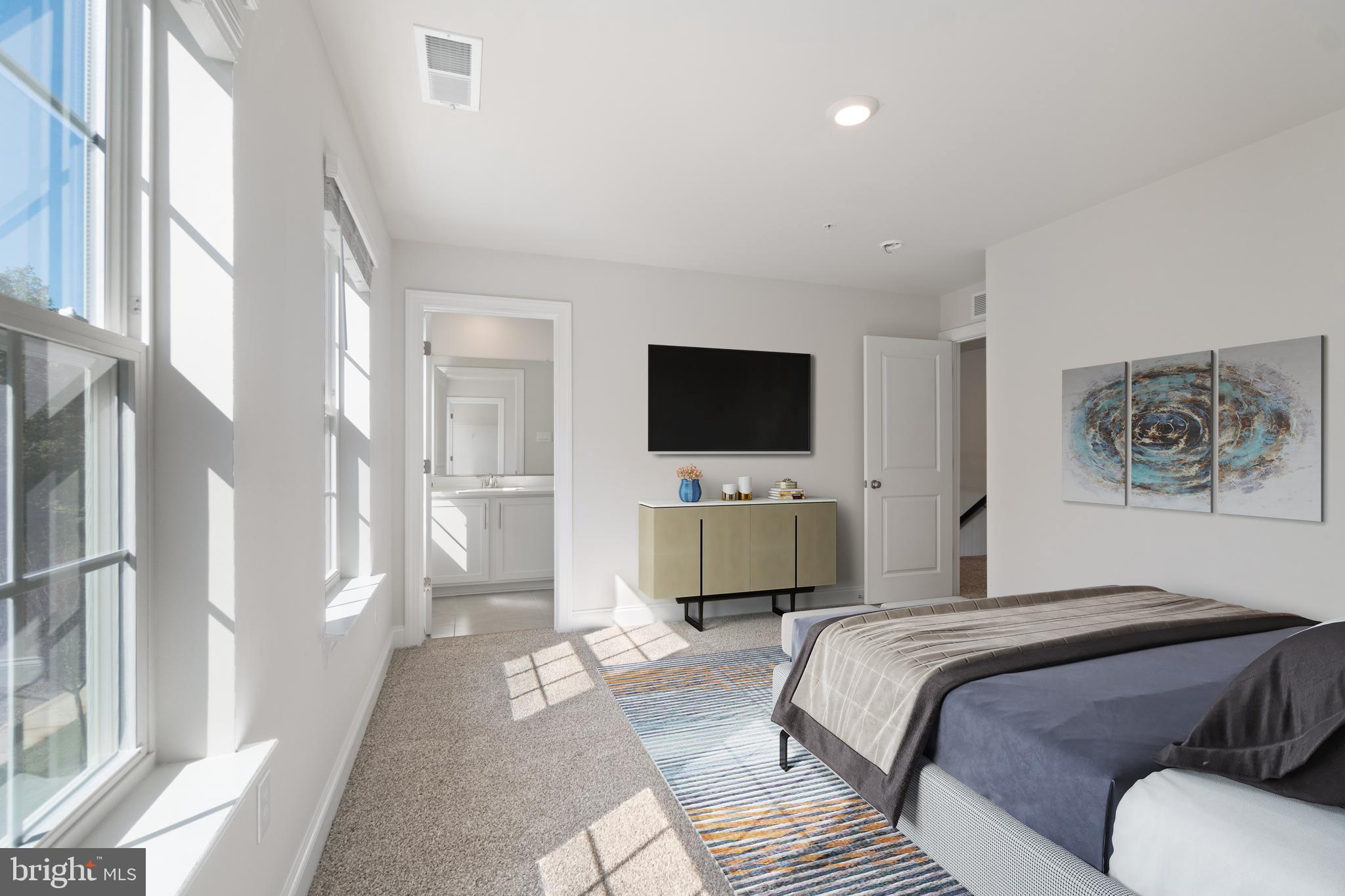 GREENWOOD VILLAGE - Residential