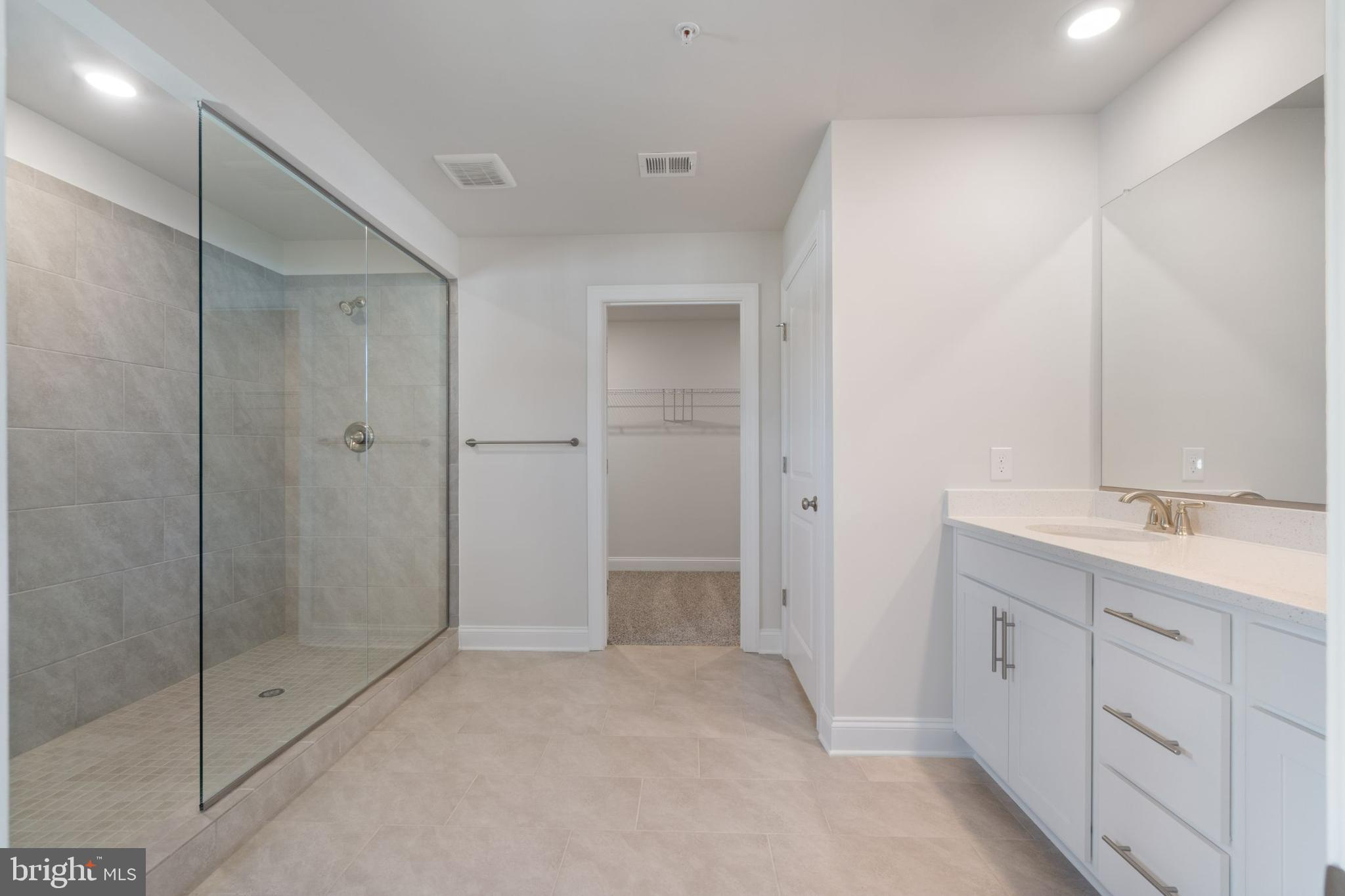 GREENWOOD VILLAGE - Residential