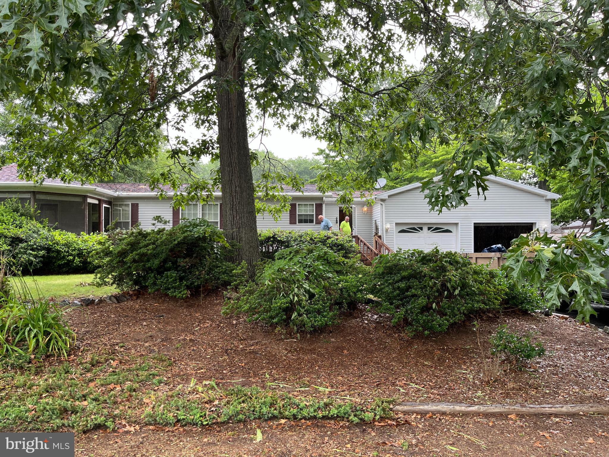 34245 WHISPERING LANE