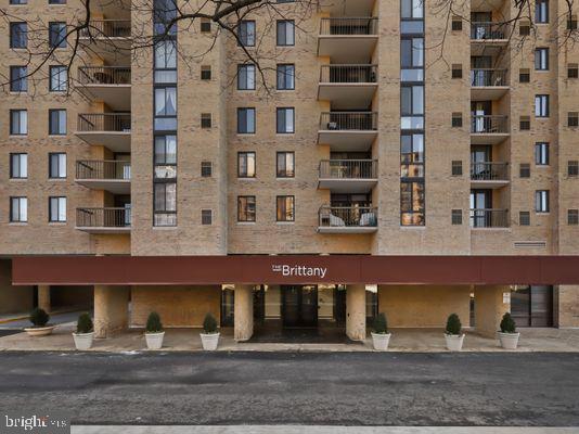 CENTURY SOUTH - Residential Lease