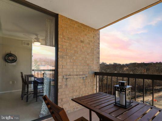 CENTURY SOUTH - Residential Lease