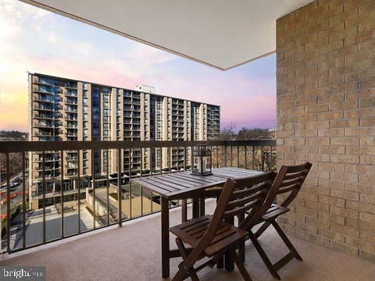 CENTURY SOUTH - Residential Lease