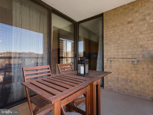 CENTURY SOUTH - Residential Lease