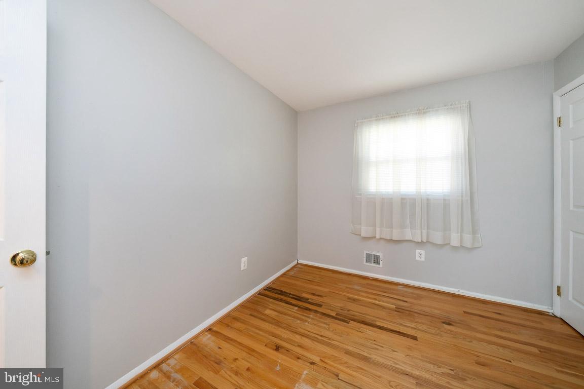 YORKSHIRE KNOLLS - Residential