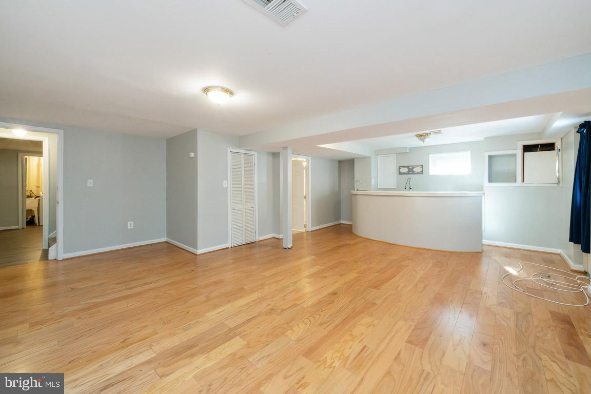 YORKSHIRE KNOLLS - Residential