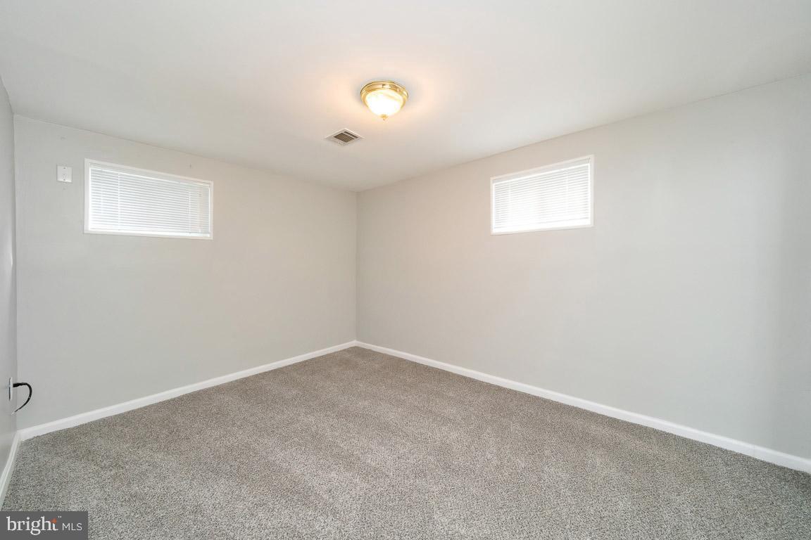 YORKSHIRE KNOLLS - Residential