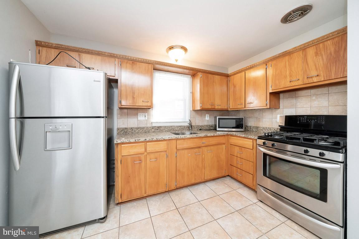 YORKSHIRE KNOLLS - Residential