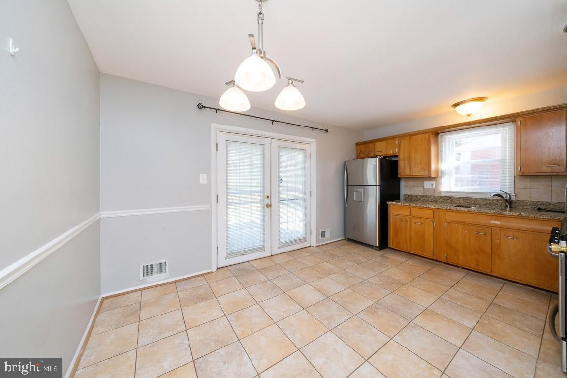 YORKSHIRE KNOLLS - Residential