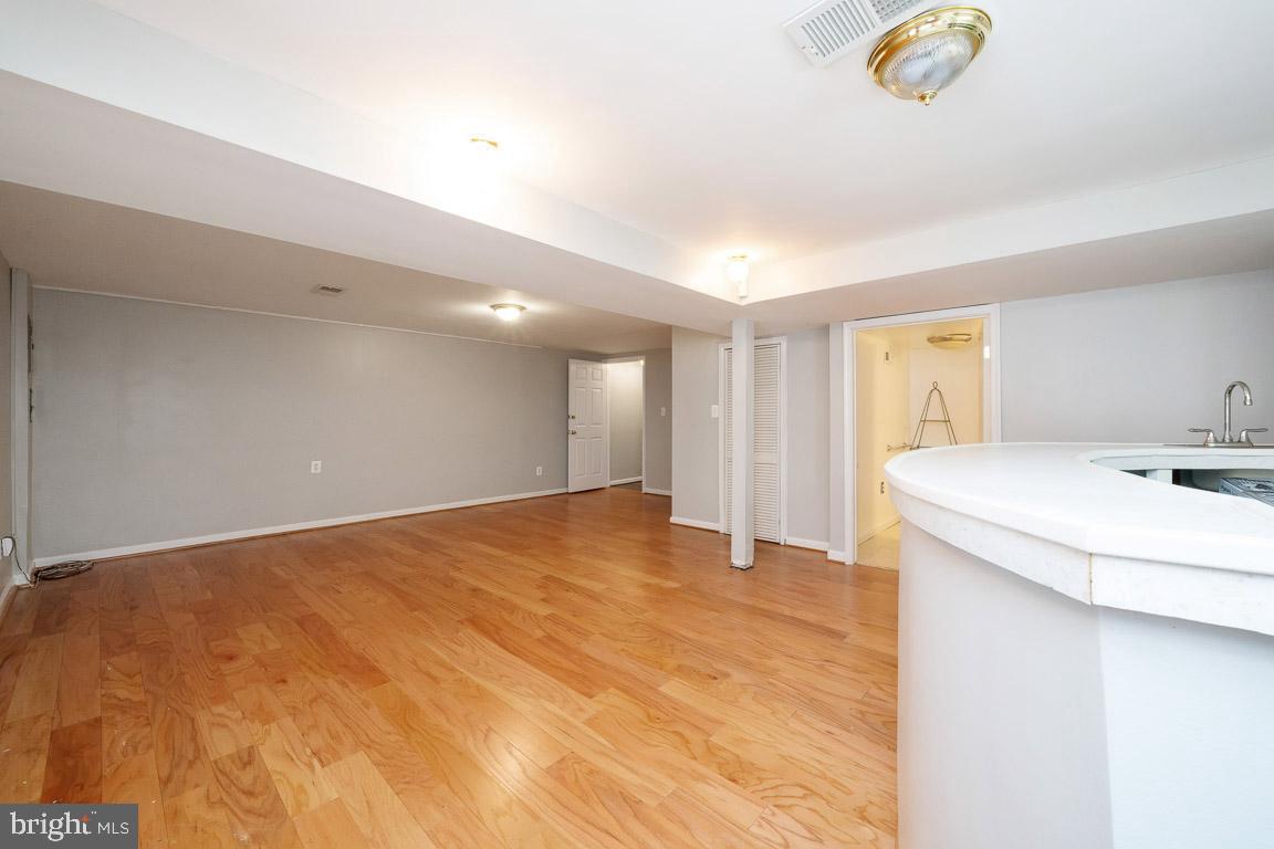 YORKSHIRE KNOLLS - Residential