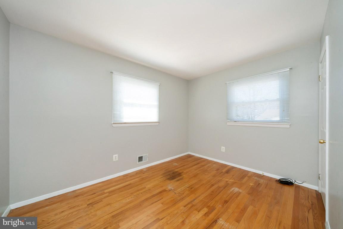 YORKSHIRE KNOLLS - Residential