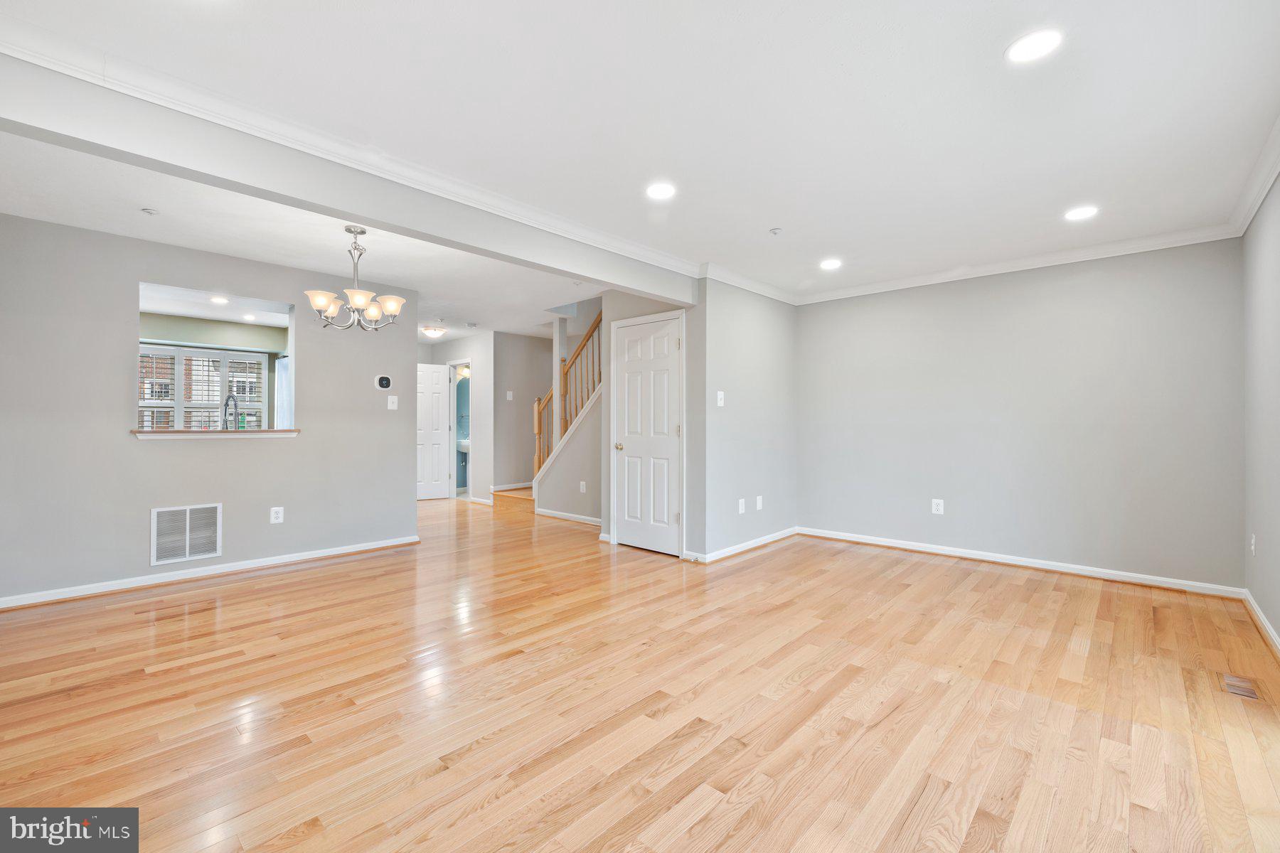 NEW MARKET WEST - Residential