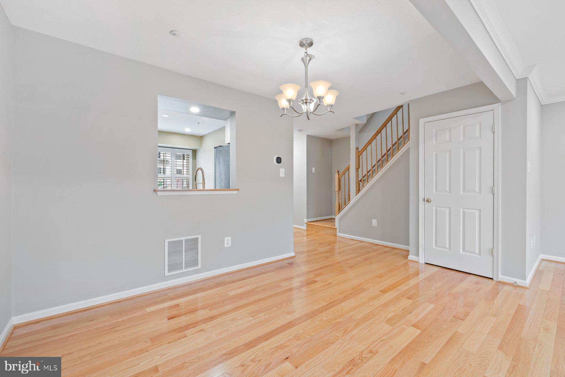 NEW MARKET WEST - Residential