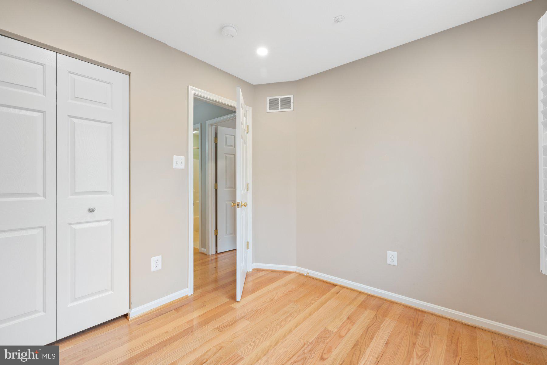 NEW MARKET WEST - Residential