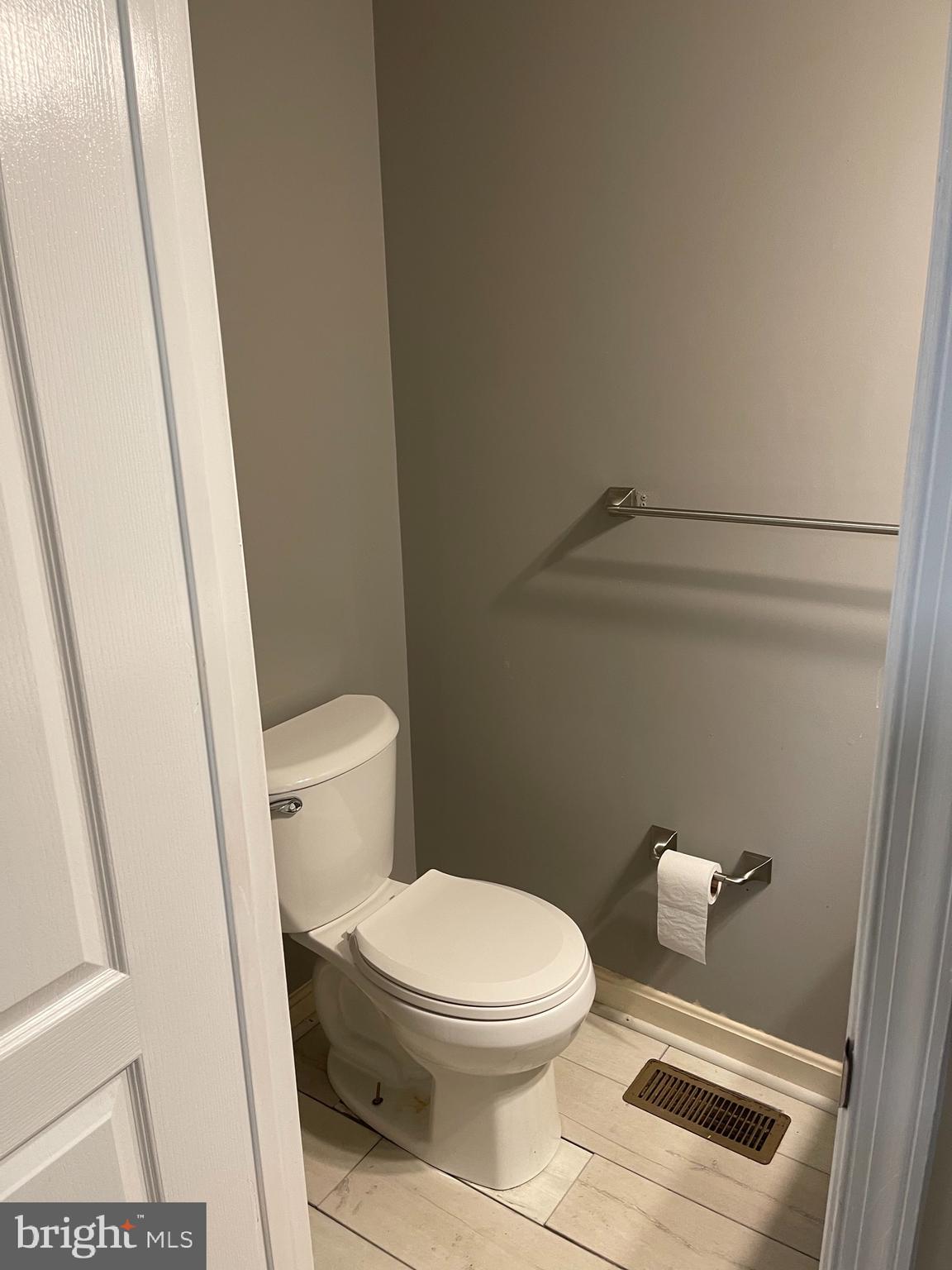 LARGO TOWN CENTER - Residential Lease