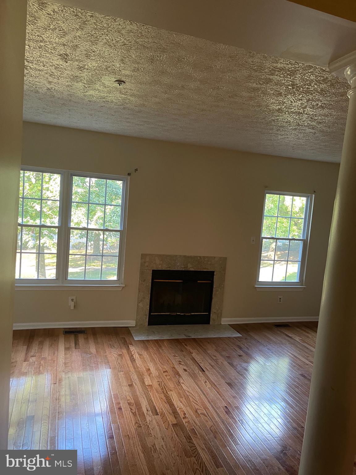 LARGO TOWN CENTER - Residential Lease