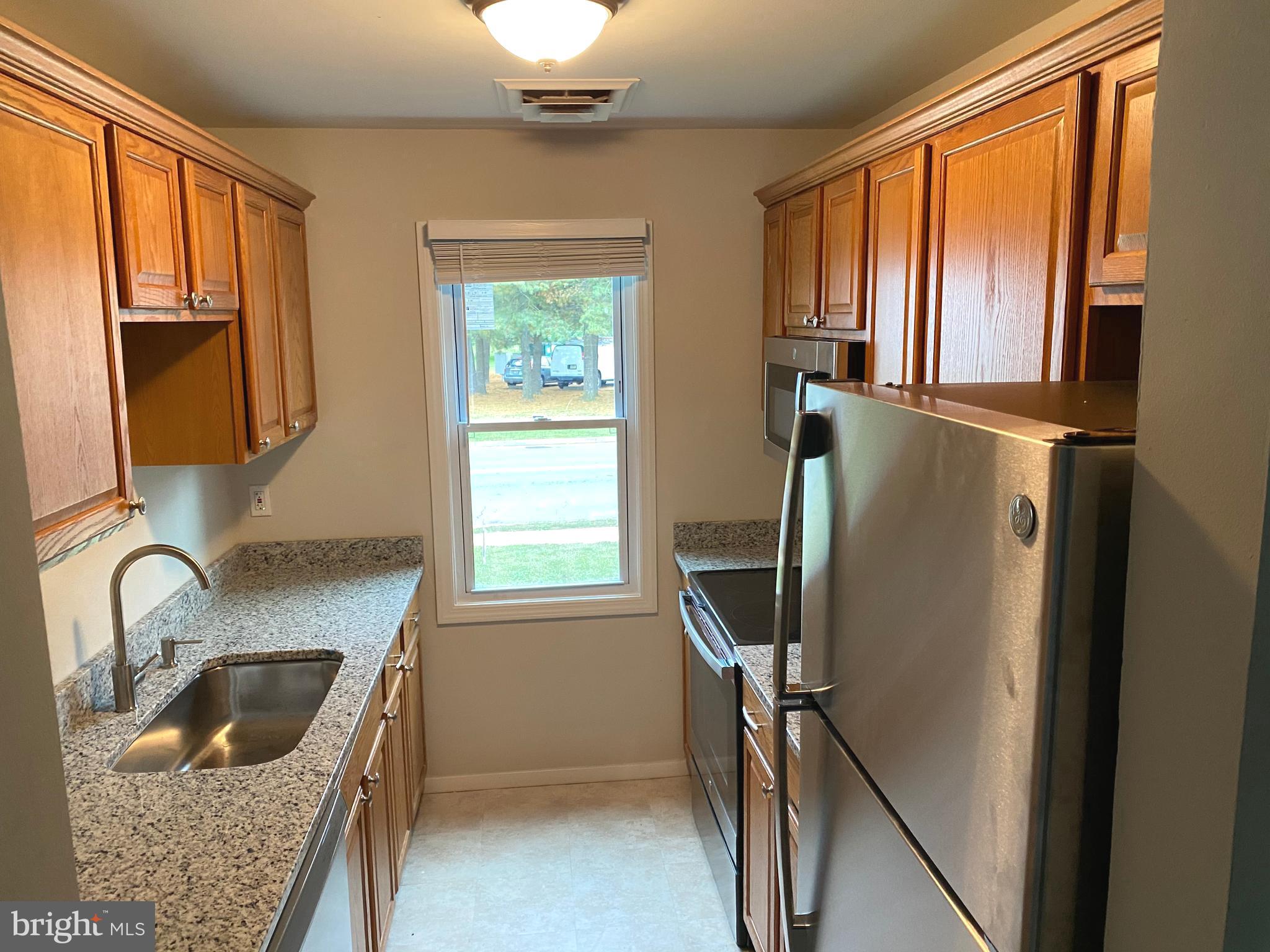 ROCK SPRING - Residential Lease