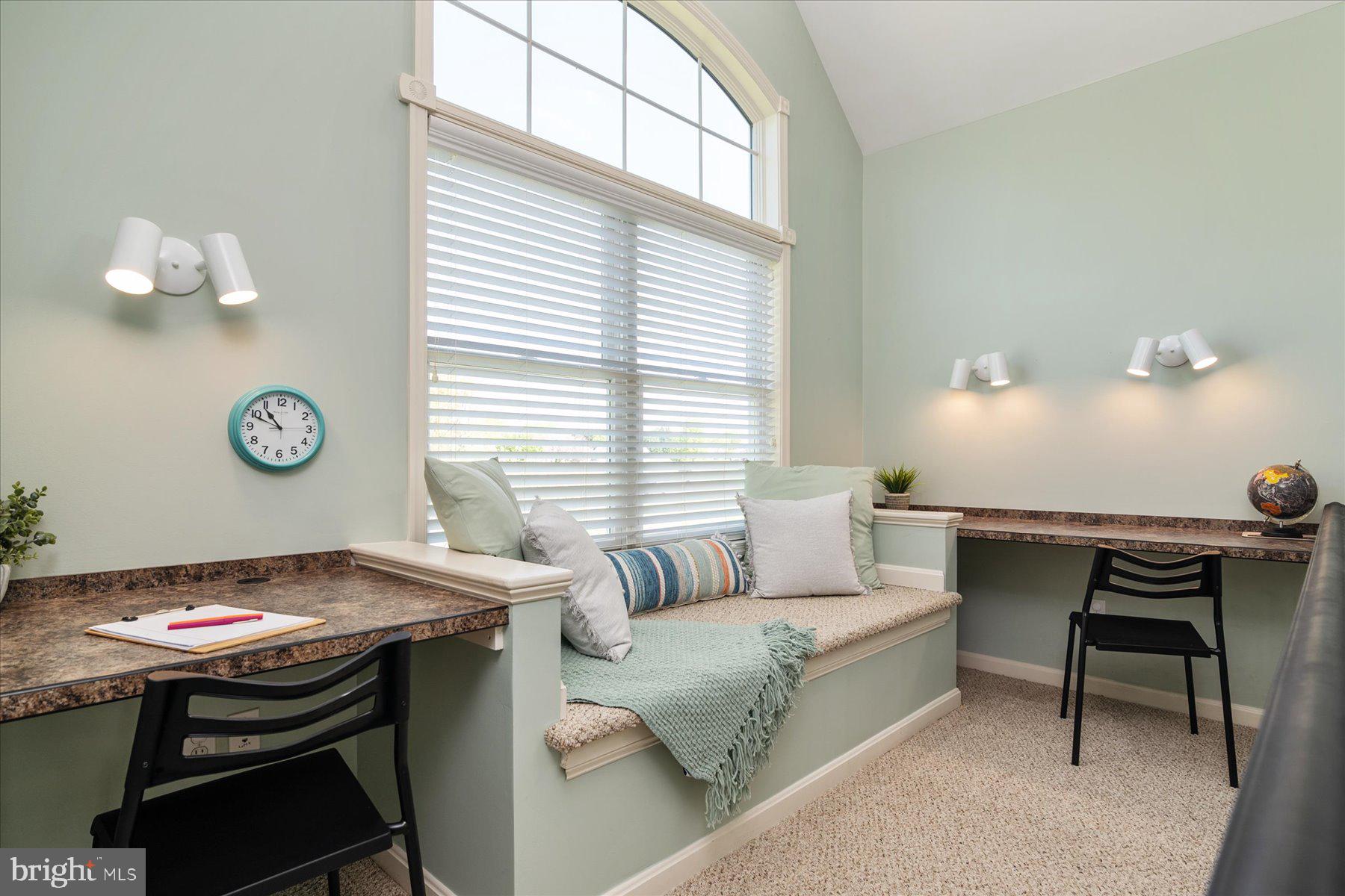 HUNTERS RIDGE - Residential