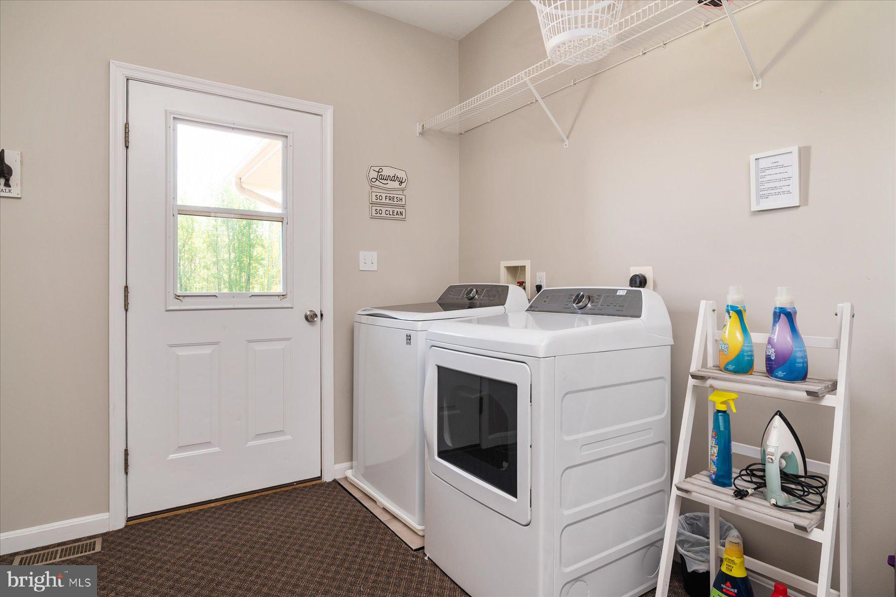 HUNTERS RIDGE - Residential