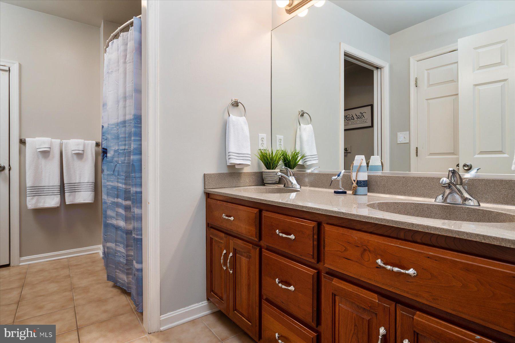 HUNTERS RIDGE - Residential